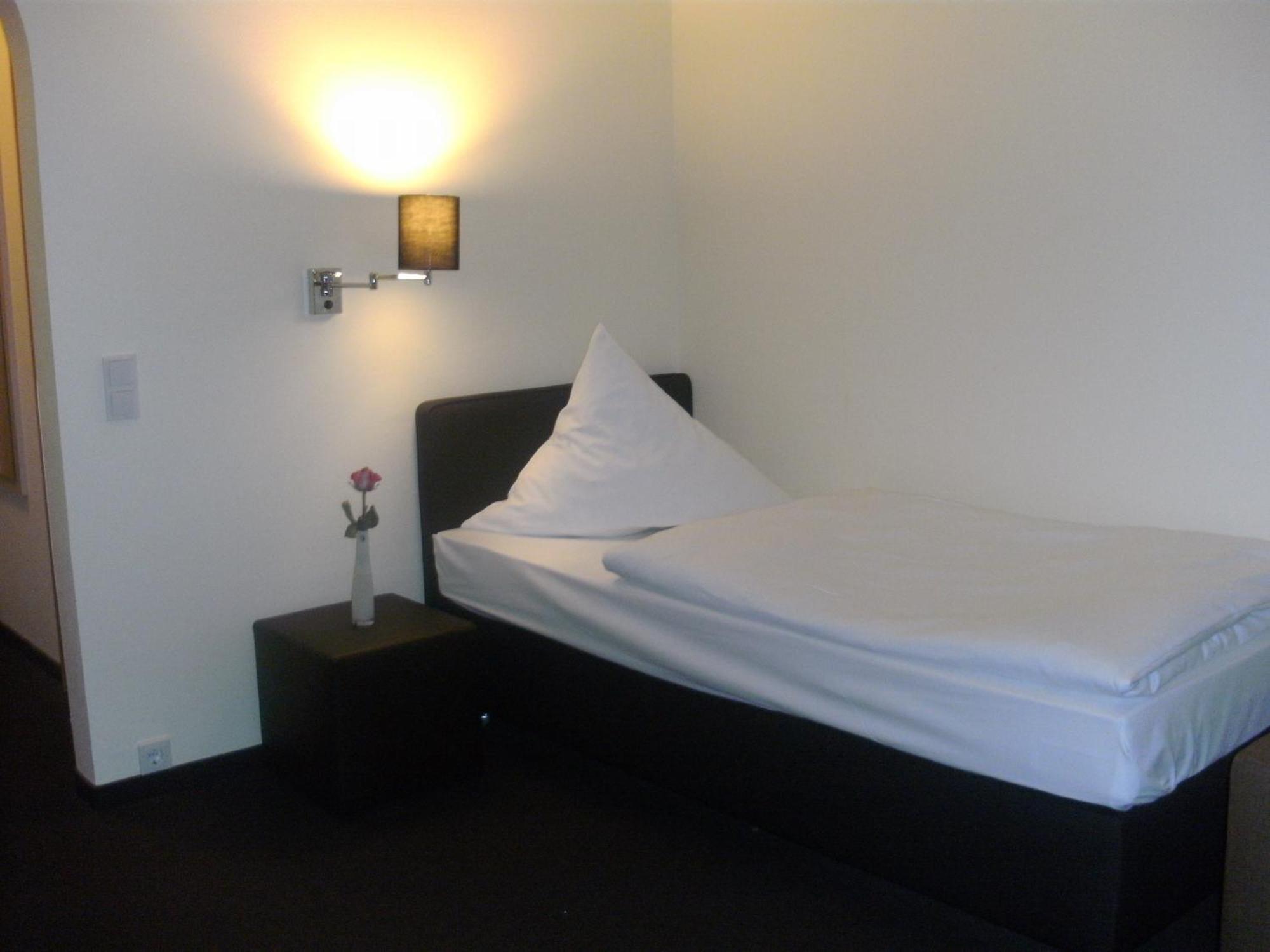 ויהל Waldhotel Tropfsteinhoehle מראה חיצוני תמונה